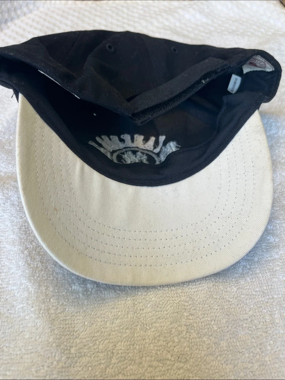 New York Yankees Toddler Black Baseball Cap with White Embroidery